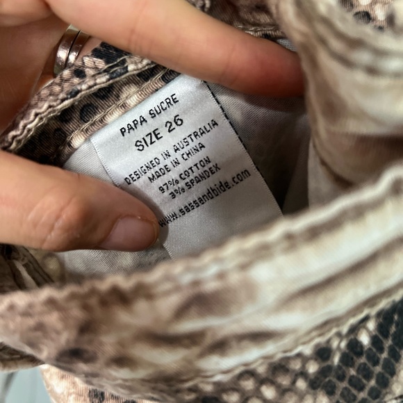 SASS & BIDE Vintage Snake Pattern SHORTS - Picture 6 of 8